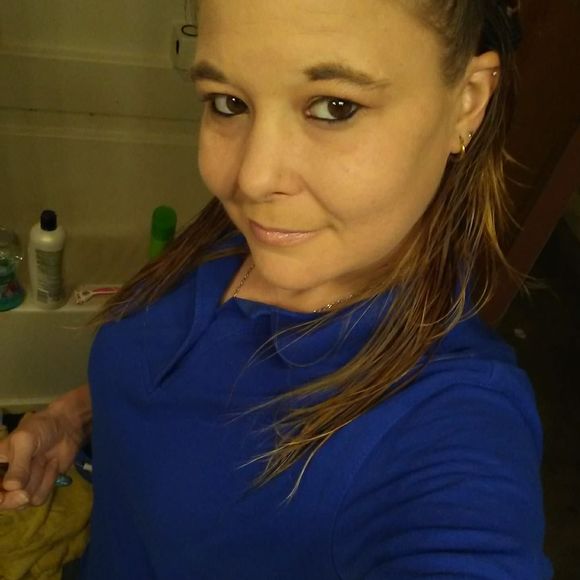 Meet your Posher, Naomi - Picture 1 of 1